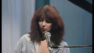 Kate Bush Symphony in blue Italian and English subtitles