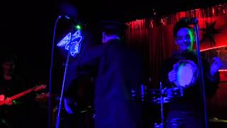 Ta Bouche Est Tabou. Poi dog Pondering. Austin