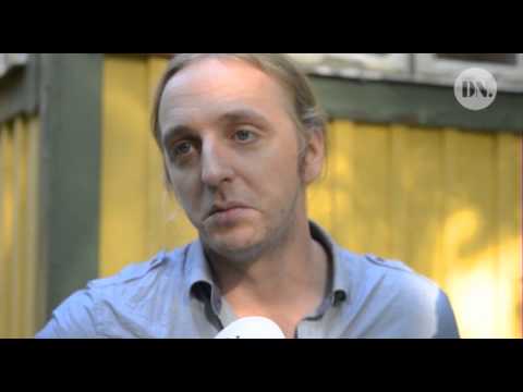 "Boken har hållit oss kvar i fängelset"