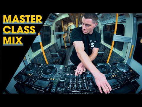 4 DECKS IN THE MIX - DJing On The London Underground
