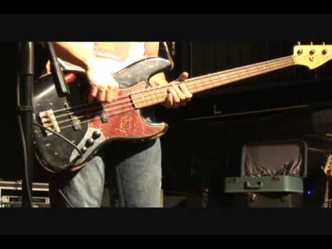 Bass Club Chicago Demos - Fender Master Built '64 Jazz Bass with Danny Weymouth