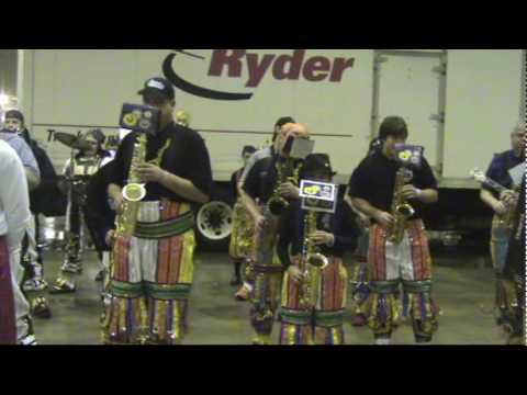 Aqua String Band 2010 Show of Shows warming up