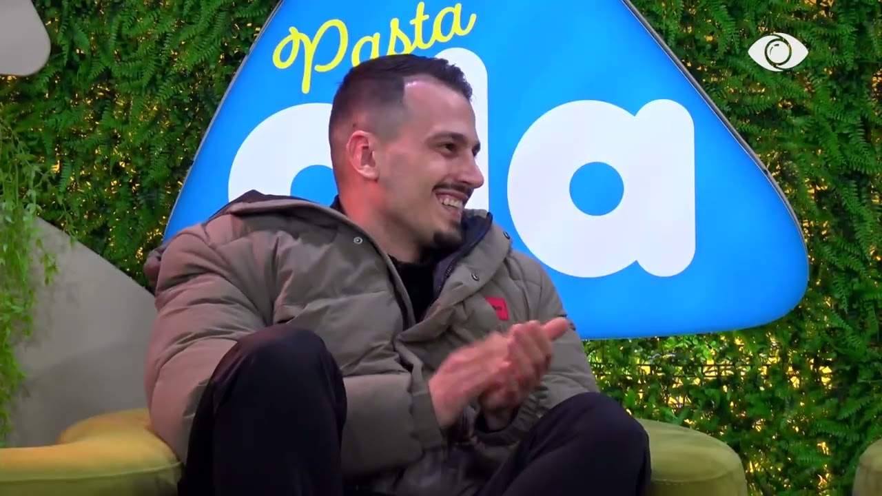 “Ti kanë prerë, burrë i tredhur...”/ Angelo përplaset ashpër me Rogertin: Të rroftë BBV se nuk ke...
