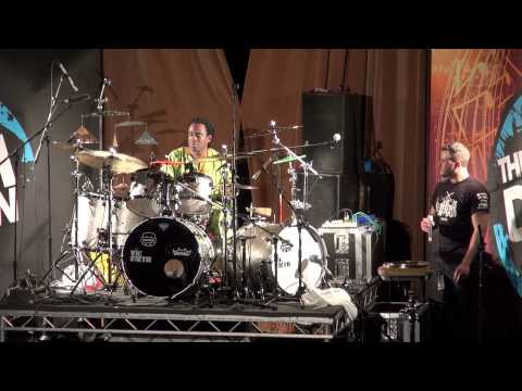 Will Calhoun Favorite Groove Rudiment @ London Drum Show HD