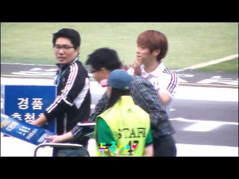 [Fancam] 120513 BEAST Doojun - Open game @ FC MEN vs 매탄중 game