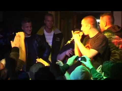 rheinfeiern zu Gast im Bogen 2 - This is Cologne Release Party Auftritt - EKO - Er ist jung und braucht das Geld  5 / 6