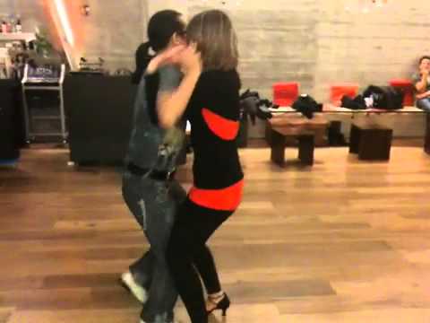 2011-01-04 Salsa cubana Wilmer_Sabrina Salsafigur La Casita del Baile Salsa Basel.mov
