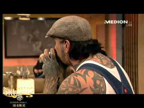 Ski-King sings - In The Ghetto - live bei Atze Schröder