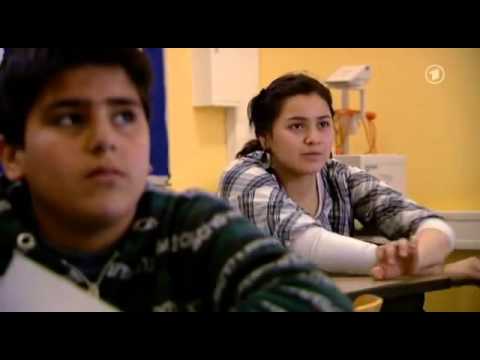 unglaublich  Hart und herzlich - Eine türkische Lehrerin gibt nicht auf Teil 1