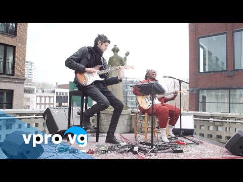 Tawiah ft. Alex Reeve - Knocked Down Ginger (live)