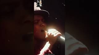 Bruno Mars - If Will Rain. "Video Corto."