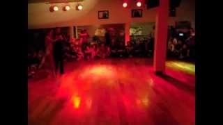 Diego Escobar y Angi Staudinger - TODO - Laurenz