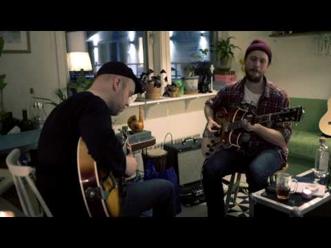 Johan Airijoki & Håvard Stubø - Vissa saker måste brännas