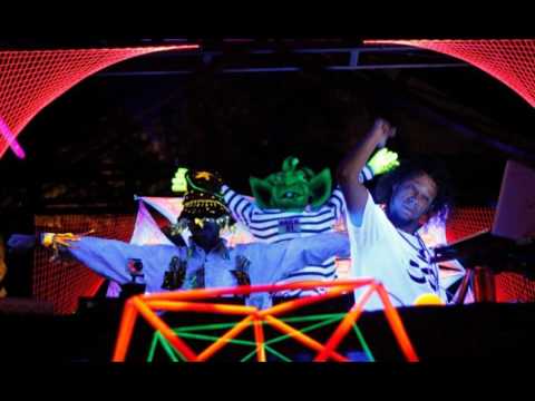 Urucubaca LIVE @ Festival Revolution [Progressive Dark Psychedelic TERROR MIX]