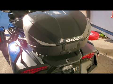 Shad SH58X top case on 2021 Can Am Spyder RT base model