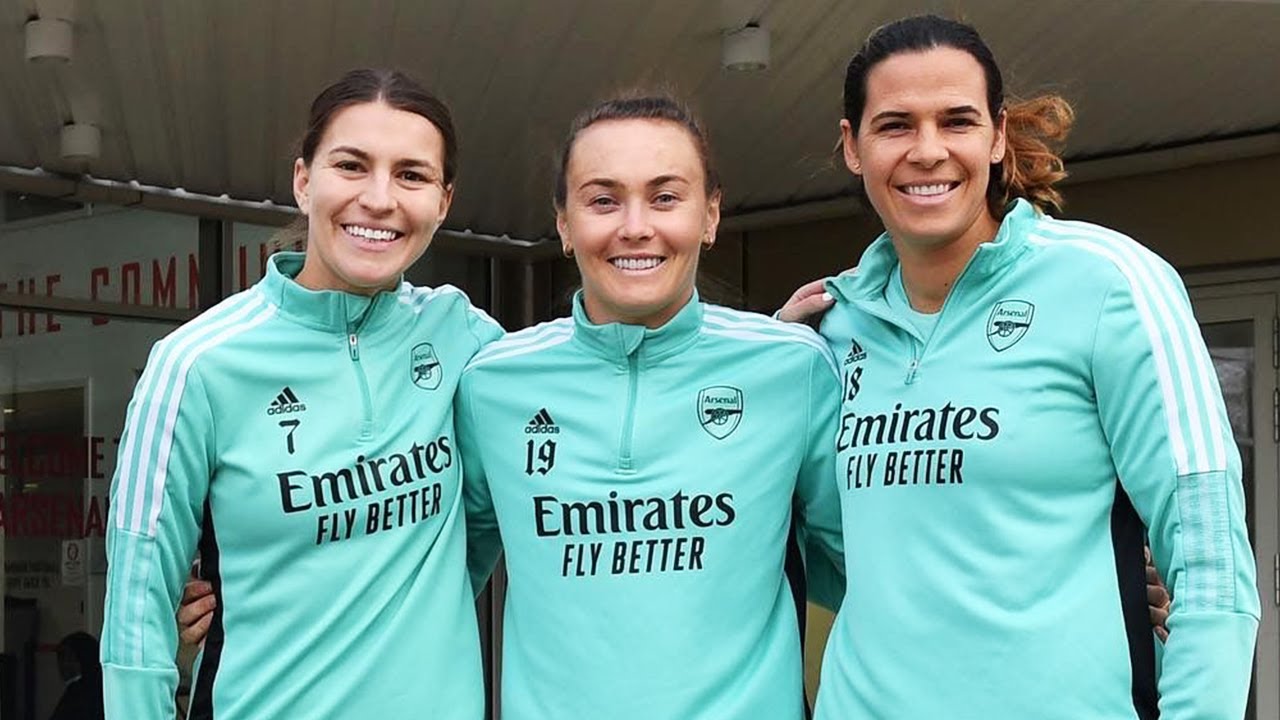 Catley, Foord and Williams visit Arsenal in the Community | International Women's Day