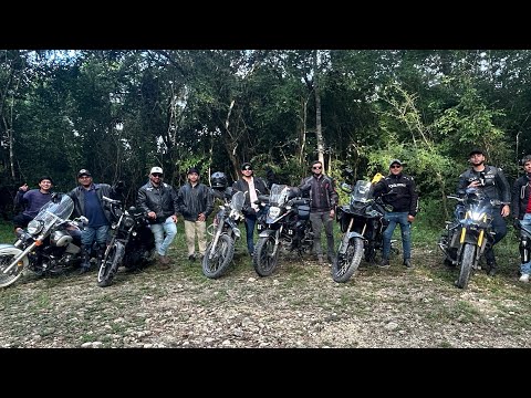 Nos fuimos en caravana en motos al cráter pucte las cruces peten 
