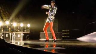 Michael Jackson - Why you wanna Trip on me with lyrics on video
