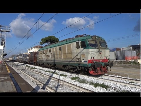 Il TRANSITO VELOCISSIMO a Pomezia della Tigre E652.059 col suo lungo mercione!!