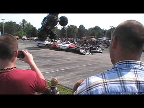 Bigfoot Car Crush