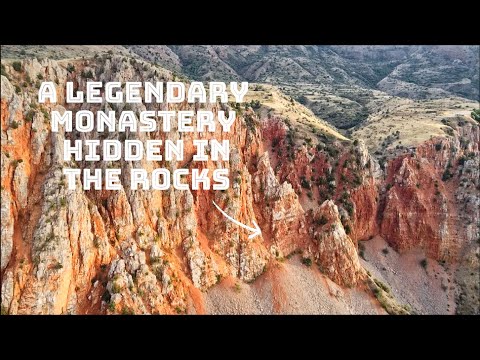 Noravank: Monastery Hidden in the Rocks of Armenia