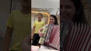 Henrique veio d elonga pra conhecer a sanfoneira #gizelegranado