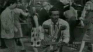 Chuck Berry -- Johnny B. Goode  (ET Videolinks)