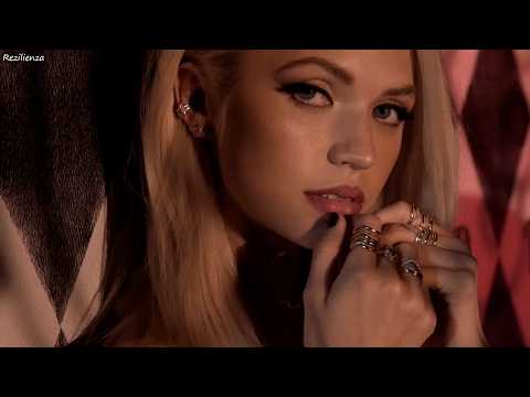 download lagu mp3 mp4 Gig In Japan, download mp3 Gig In Japan free download, download mp3 Gig In Japan