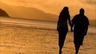 Es mejor caminar (Revólver), Ana Luz