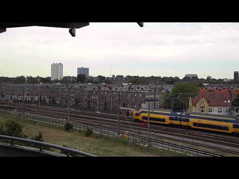 HTM tram komt richting Hollands Spoor