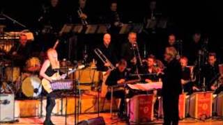 Joanne Shaw Taylor . Feels Like Home .with The Big Band