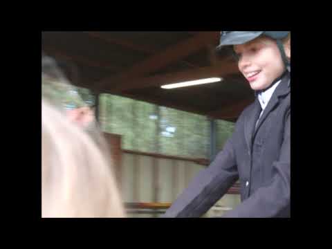 Midnight und Linnea erstes A-Springen