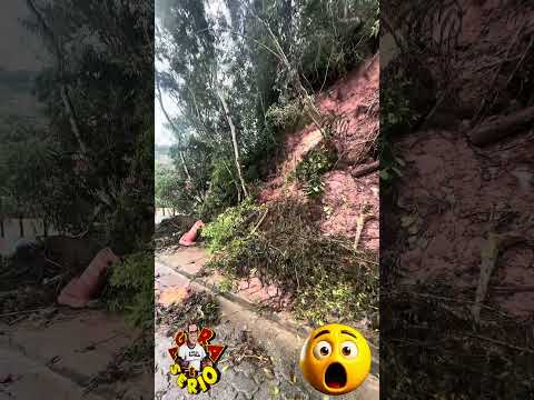 DESLIZAMENTO DE TERRA NA RUA 7 DE SETEMBRO EM JUQUITIBA