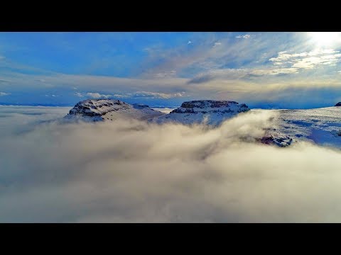 Полёт в горах над облаками. Плато Баранаха (мини-ролл)