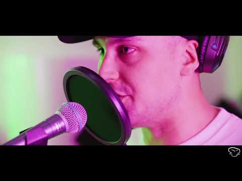 LIVE Sessions x Leigh G - Versace | Straight Butter TV