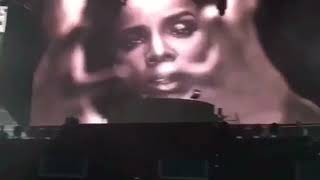 Kelly Rowland Live - Conceited (Full)