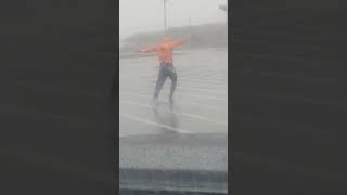 Download lagu Let's try and walk in 60 mph winds. #mrbluesky #adrenaline mp3 Download lagu Let's try and walk in 60 mph winds. #mrbluesky #adrenaline mp3