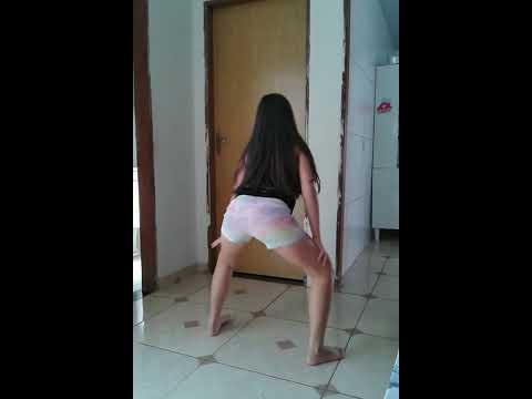 Menina 11 anos Dançando MC poca rondas 