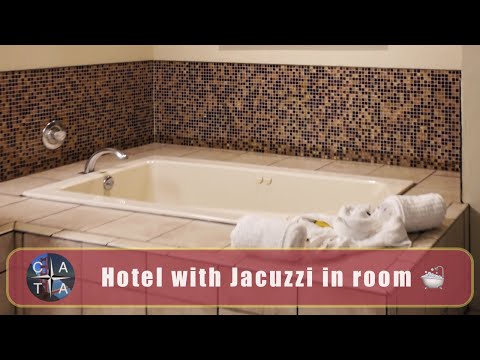 Hotel with Massive Jacuzzi Tub En Suite