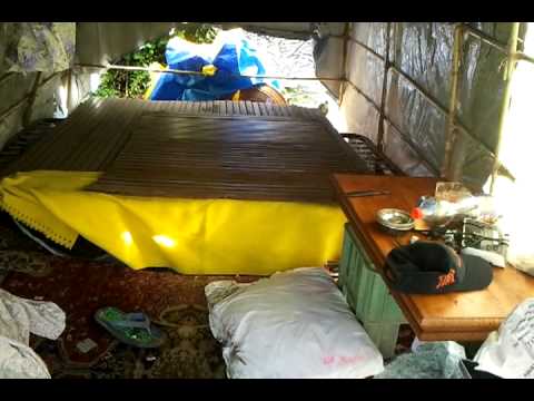 Baraccopoli argine Tevere, lungotevere di Pietra Papa, Marconi, Roma