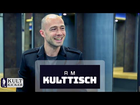 "Hab auch meine Leichen im Keller." - Am Kulttisch mit Christian Pander | Teil 1 | KultKicker