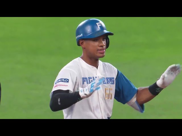 【2回裏】先制打!! ファイターズ・万波中正 左中間を破るタイムリー2ベースヒットを放つ!!  2024年9月7日 北海道日本ハムファイターズ 対 オリックス・バファローズ