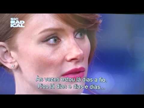 Conan O'brien - Bryce Dallas Howard cries