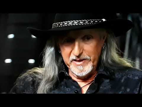 Tom Johnston talks about  Michael McDonald  replacing him  as frontman