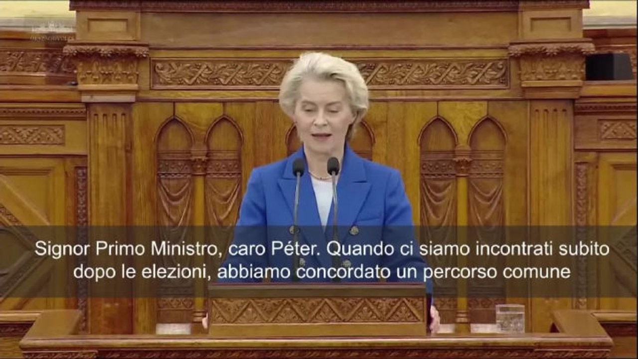 Von der Leyen a Budapest: Riforme danno risultati, tornano i fondi Ue in Ungheria