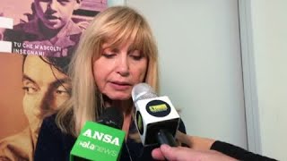 Dori Ghezzi ricorda Fabrizio De Andrè ed elogia Marinelli: "Superlativo"