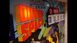 Playing Gottlieb's 1972 Outer Space E.M. Pinball Machine - Is That A UFO????