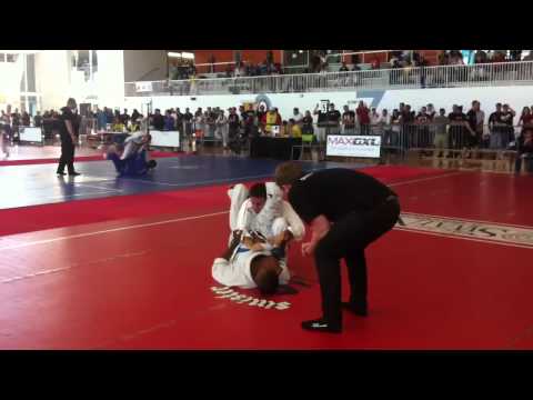 Arther zuka fight 2 feather bravado 2011