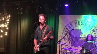 Hunter Hayes Performs “Yesterday’s Song” at Basement East