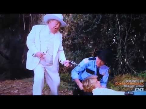 The Dukes of Hazzard - Bo Duke (JOHN SCHNEIDER) escapes, falls, hits head UNCONSCIOUS